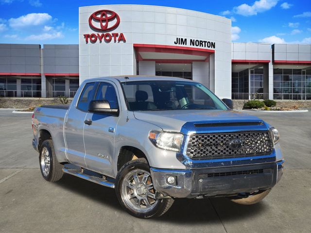 2018 Toyota Tundra SR5's photo