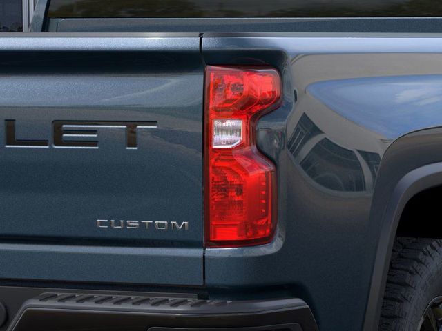 2025 Chevrolet Silverado 2500HD Custom photo