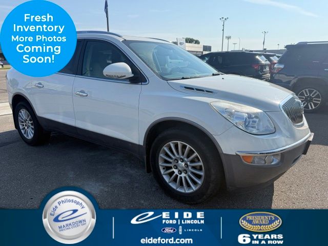 White 2011 Buick Enclave SUV / Crossover Front-Wheel Drive 6-Speed Automatic