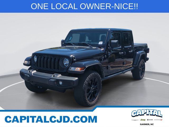 Black Clearcoat 2024 Jeep Gladiator Pickup Truck Four-Wheel Drive 8-Speed Automatic