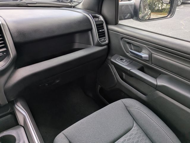 2026 Ram 1500 Express Crew Cab 4x4 5'7" Box