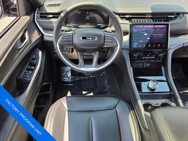 Used 2025 Jeep Grand Cherokee SUV
