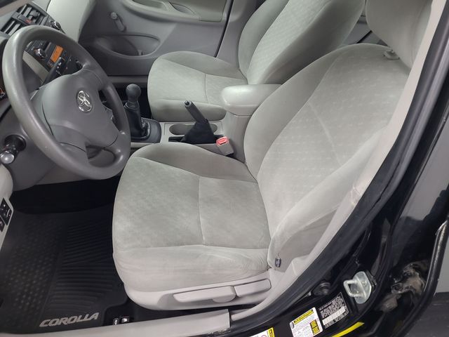 2010 – Toyota – Corolla