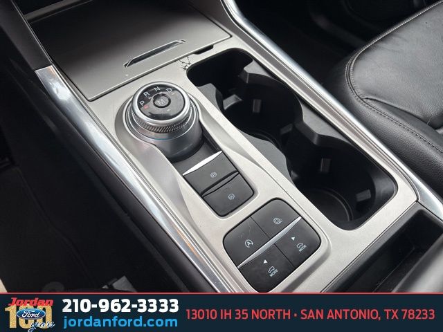 Used Car 2020 Ford Explorer  Xlt For Sale Under $25,000 In San Antonio, Texas