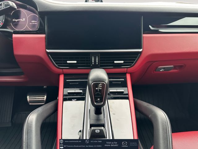 Used 2022  Porsche S image 11