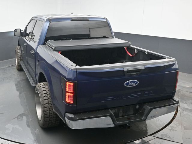 Used 2019 Blue Ford XLT image 23
