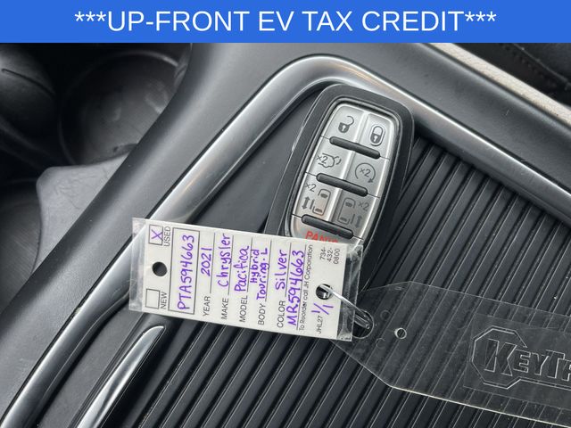 Used 2021 Chrysler Pacifica Hybrid For Sale in Livonia, MI
