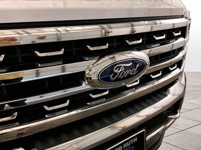 2024 Ford F-250SD Lariat White at Grove City Ford