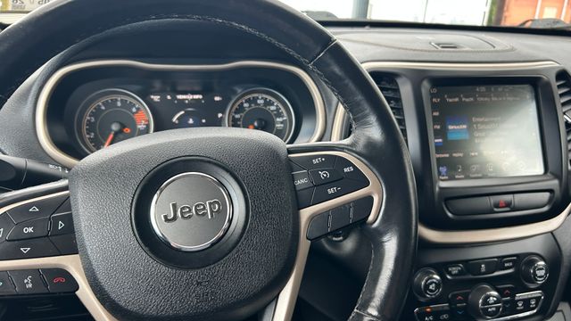 Used 2016 Jeep Cherokee SUV