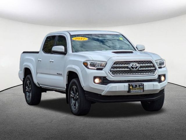 2017 Toyota Tacoma TRD Sport 2