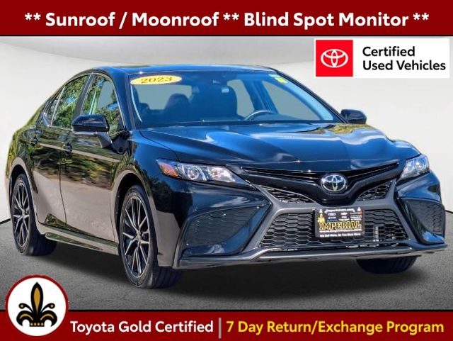 2023 Toyota Camry SE 1