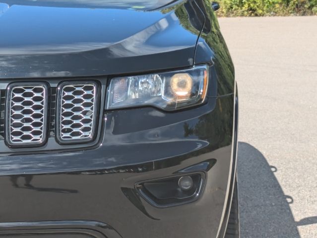 2021 Jeep Grand Cherokee Laredo X 12