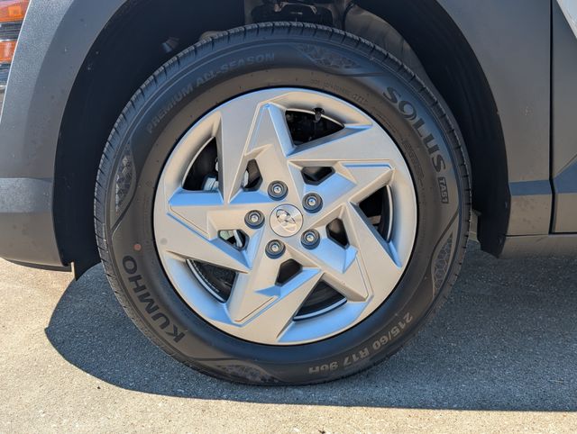 2026 Hyundai Kona SE Gray at Baytown Hyundai