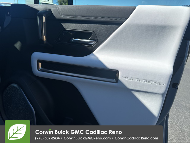 2024 GMC Hummer EV SUV 2X 28