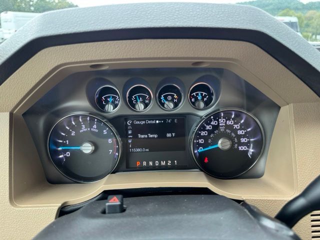 Used 2016 White Ford XLT image 32