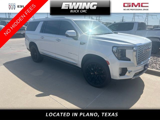 White Frost Tricoat 2022 GMC Yukon XL SUV / Crossover Four-Wheel Drive