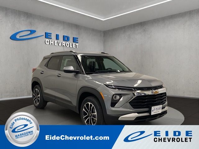 Sterling Gray Metallic 2026 Chevrolet Trailblazer SUV / Crossover Four-Wheel Drive 9-Speed Automatic