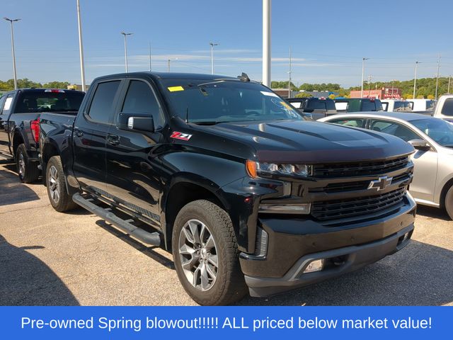 Used 2019 Black Chevrolet RST image 2