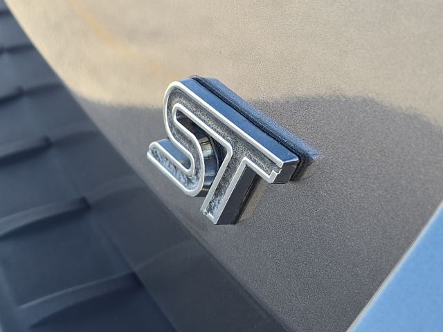 2024 Ford Explorer ST:166882C