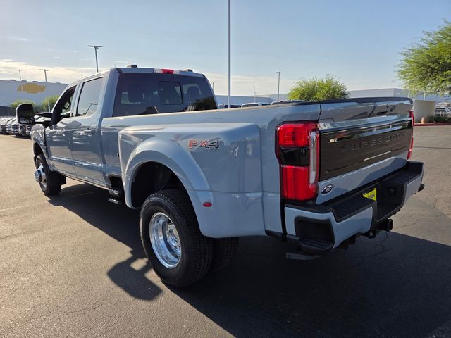 2026 Ford F-350 Super Duty Platinum - Photo 3