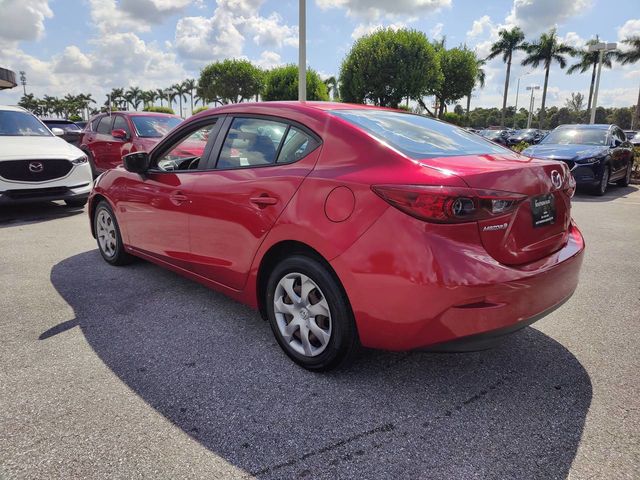 2015 Mazda Mazda3 i Sport 10