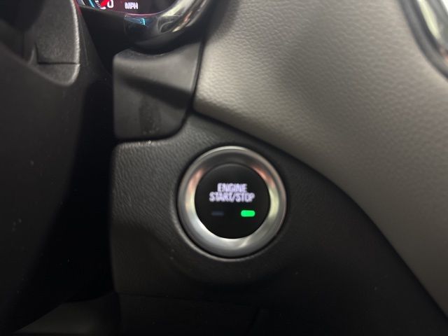 used 2023 Chevrolet Equinox car, priced at $19,958