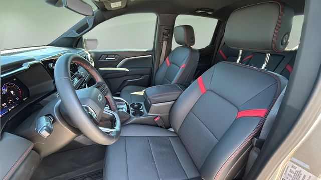 Used 2024 Gray Chevrolet Z71 image 17