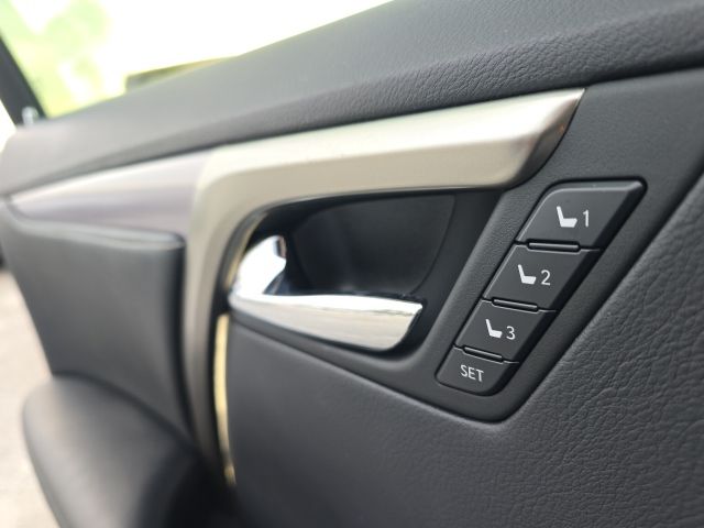 2022 Lexus RX 350 F Sport Handling:B02044