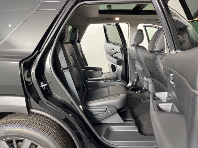 2025 Super Black Nissan Pathfinder SL FWD SUV