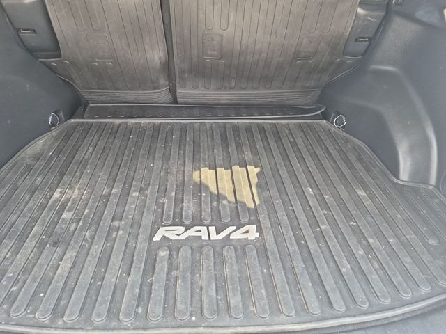 2020 Toyota RAV4 Hybrid - Image 29