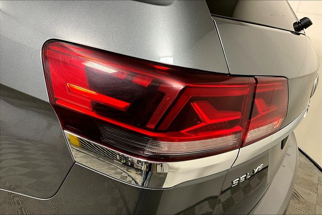 2021 Volkswagen Atlas 3.6L V6 SEL Premium R-Line photo