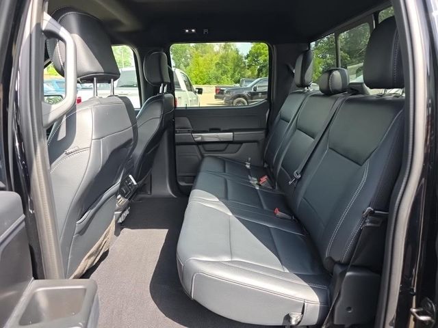 Used 2023 Black Ford XLT image 5