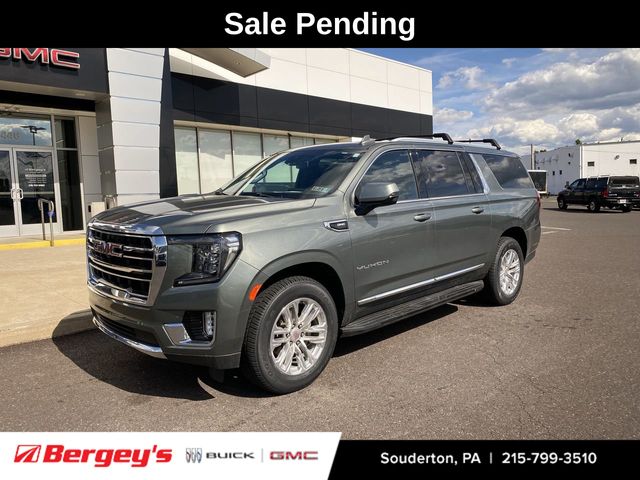 Frosted Pine Metallic 2023 GMC Yukon XL SLT 4WD SUV / Crossover Four-Wheel Drive