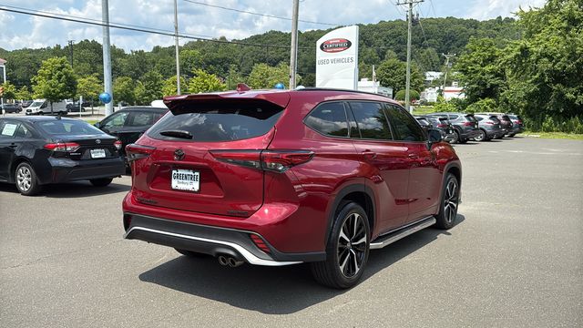 Used 2021 Toyota Highlander SUV