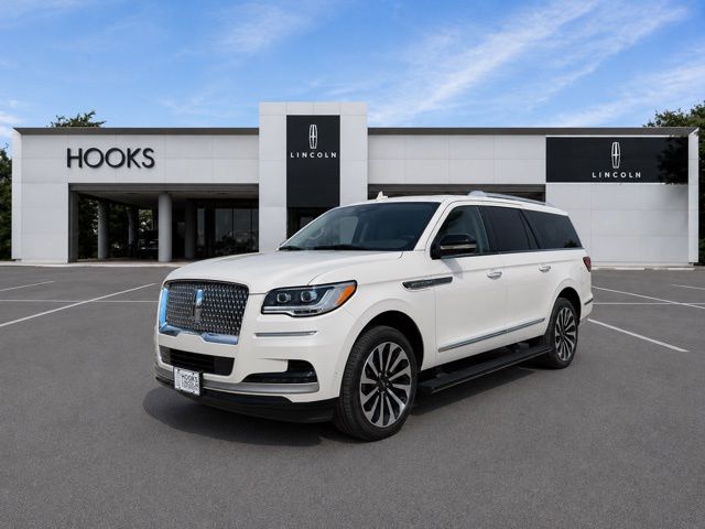 Pearl Metallic 2024 Lincoln Navigator L Reserve 4WD SUV / Crossover Four-Wheel Drive Automatic