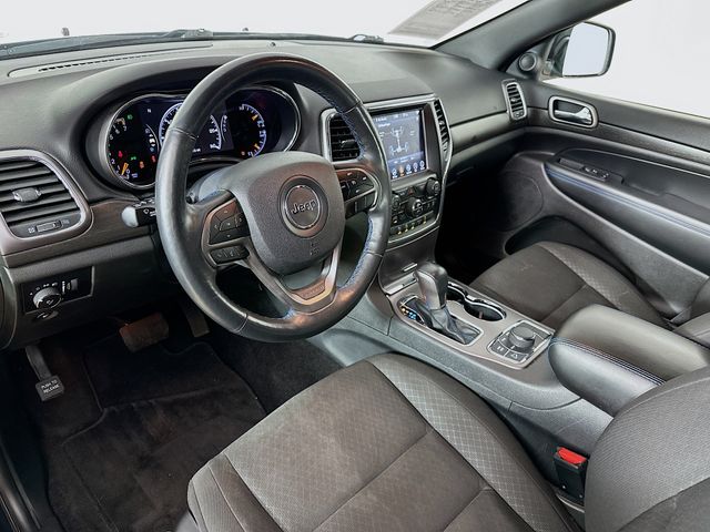 2018 Jeep Grand Cherokee Laredo E 9