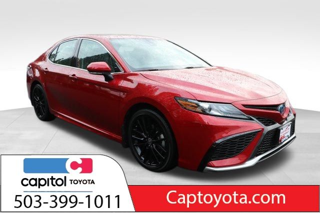 2023 Toyota Camry Hybrid XSE 1