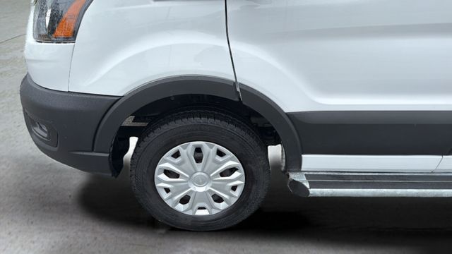Used 2025 White Ford Base image 33