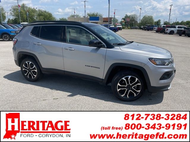 Billet Silver Metallic Clearcoat 2022 Jeep Compass Limited 4WD SUV / Crossover Four-Wheel Drive 9-Speed Automatic