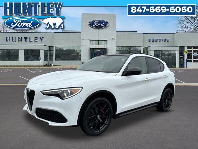 Alfa White 2020 Alfa Romeo Stelvio AWD SUV / Crossover All-Wheel Drive 8-Speed Automatic