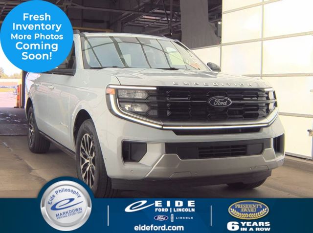 2025 Space Silver Metallic Ford Expedition Max Platinum 4X4 SUV