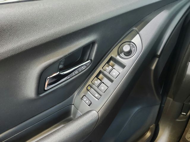 Used 2017 Chevrolet Trax SUV