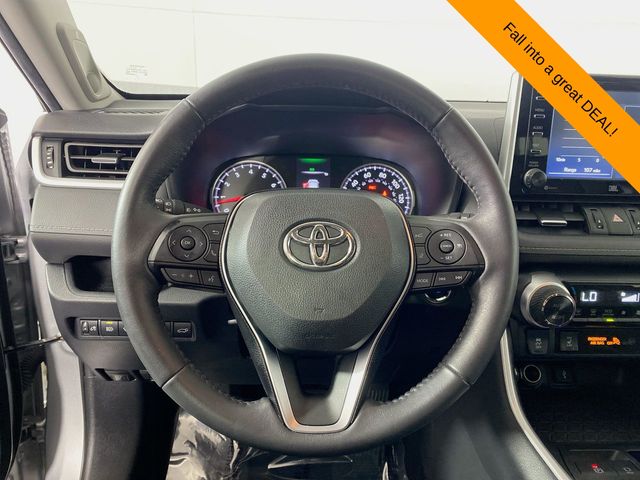 2021 Toyota RAV4 XLE Premium 10