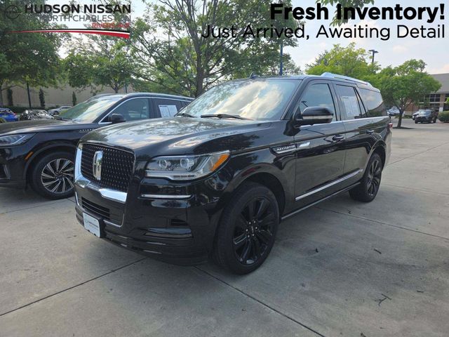 Black Metallic 2024 Lincoln Navigator SUV / Crossover Four-Wheel Drive Automatic