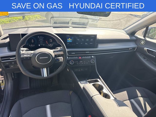 2025 Hyundai Sonata Hybrid