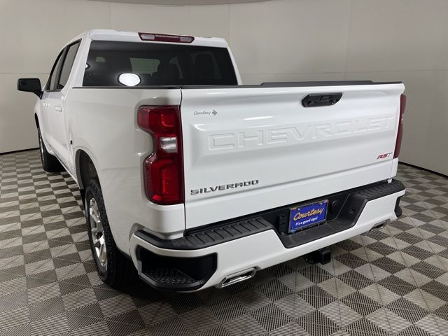 2025 Chevrolet Silverado 1500 RST 8