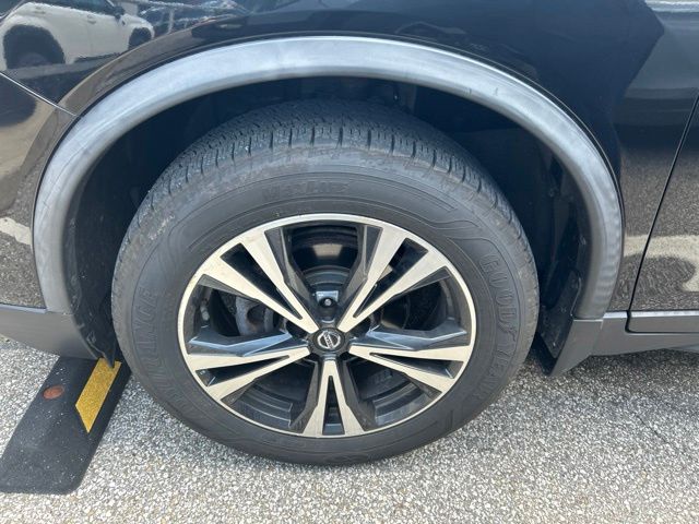 2019 Nissan Rogue SV Black at Bob Ruth Ford