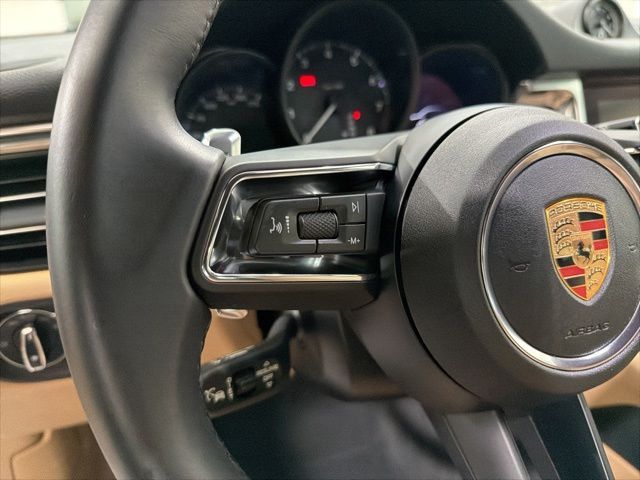 2025 Porsche Macan Base - Photo 18