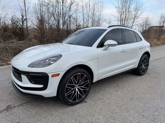 2022 Porsche Macan AWD