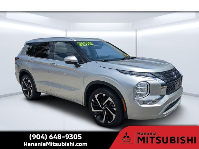 Silver 2023 Mitsubishi Outlander SUV / Crossover Front-Wheel Drive Continuously Variable Transmission